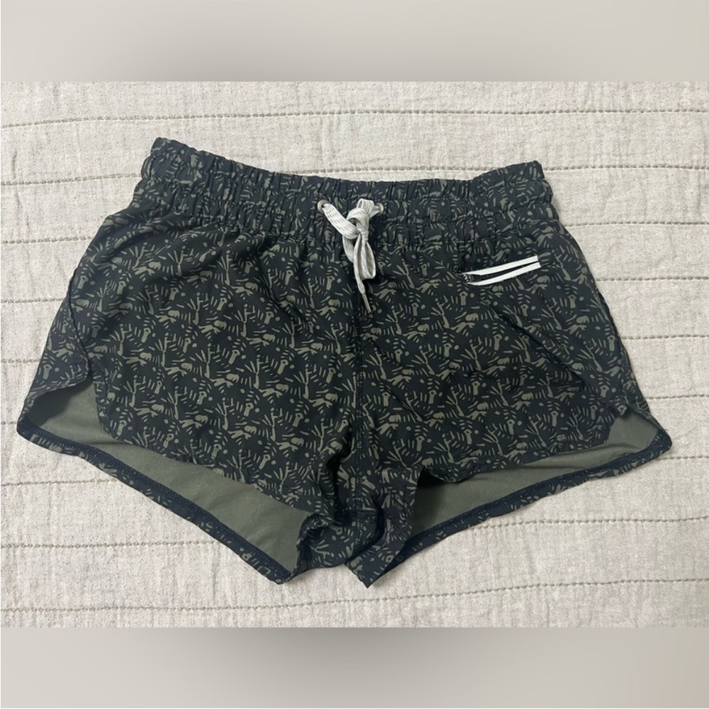Women’s Vuori Shorts